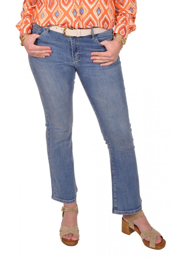 Stretch jeans met licht uitlopende pijpen Nina